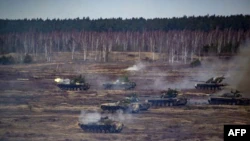 Belarusian Sources See Lingering Russian Threat to Ukraine's North, Disagree on Belarus' Role