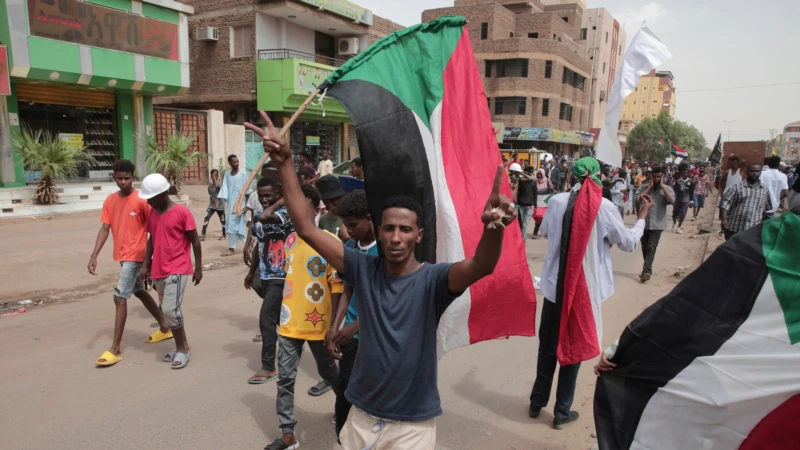 Police Fire Tear Gas on Sudanese Protest