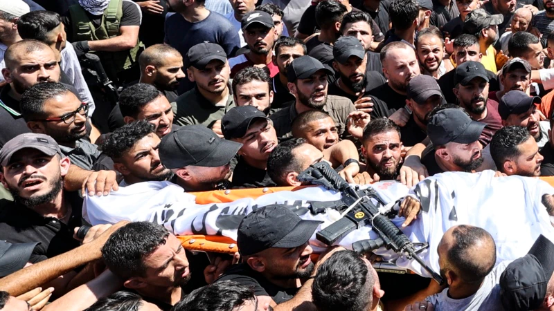 Israeli Forces Kill 2 Palestinians 