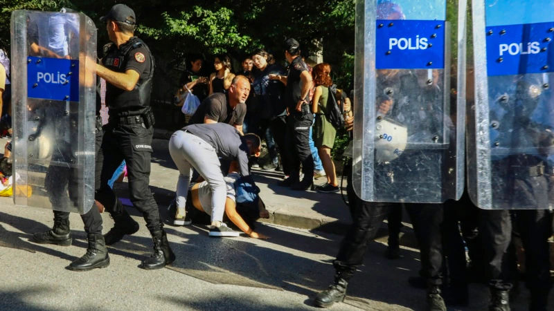 Turkish Police Break Up LGBTQ Pride March; 30 Detained