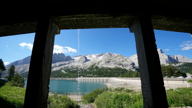 Death Toll Rises to 9 in Italian Glacier Avalanche