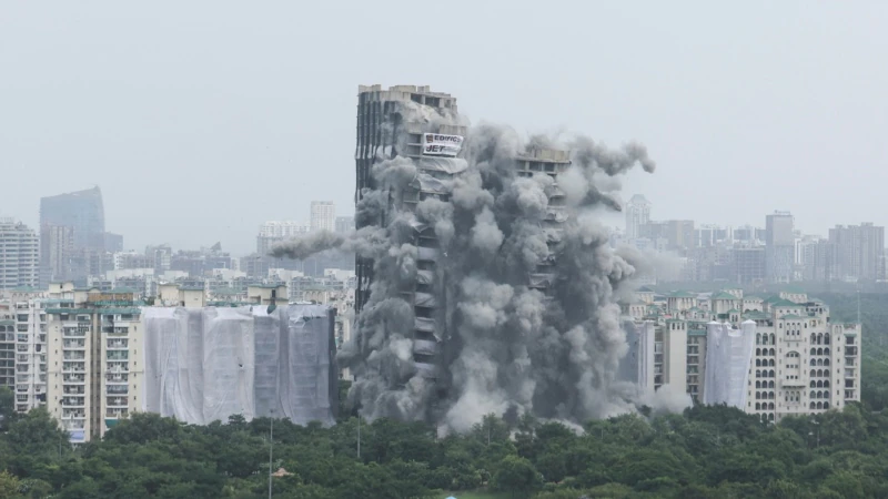 Plumes of Dust as India Demolishes Illegal Skyscrapers