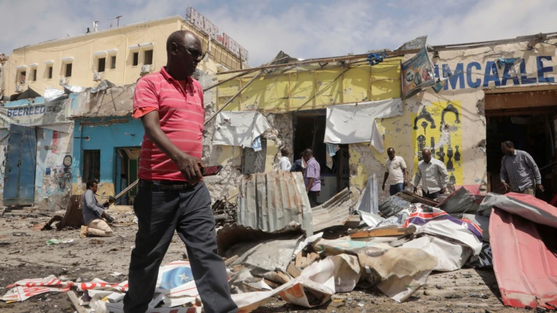 Somalia's President Vows 'Total War' Against al-Shabab