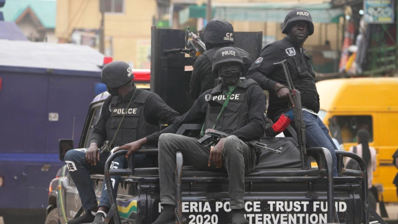 Nigerian Police Deploy Massively in Abuja