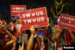 Pelosi Arrives in Taiwan, Defying China