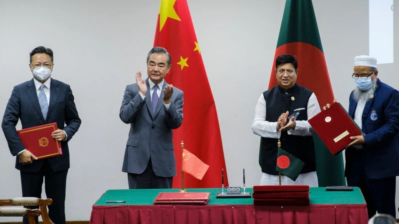 Bangladesh Seeks China Help to Repatriate Rohingya Refugees 