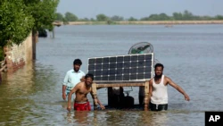 UN Refugee Agency Rushes Aid to Pakistan Amid Raging Floods 