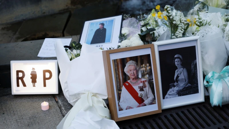 Queen Elizabeth Remembered in Former Colony Hong Kong