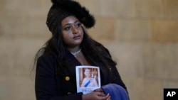 London Prepares for Queen's Funeral at Westminster Abbey