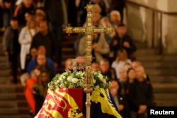 Thousands Wait in Cold to Pay Respects to Queen Elizabeth II