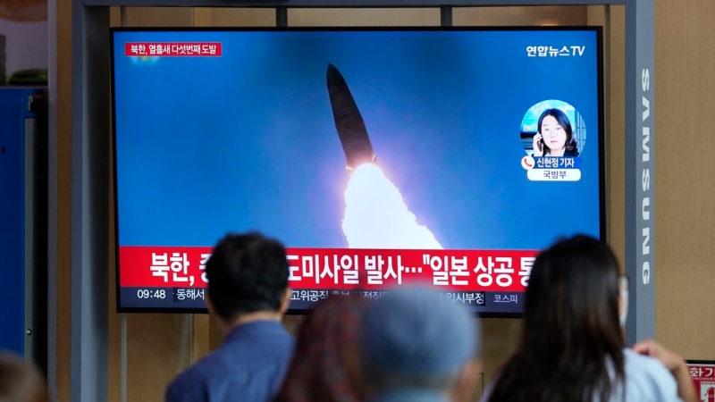 North Korea Fires 2 Ballistic Missiles, Extending Recent Series of Launches