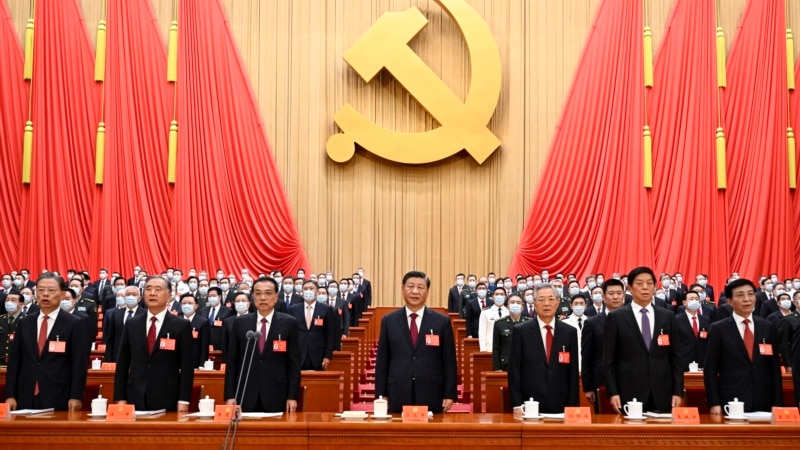 Despite Costs, Xi Defends China’s Zero-COVID Policy 