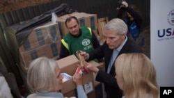 US Senators in Ukraine Promise Continued Aid Ahead of Winter