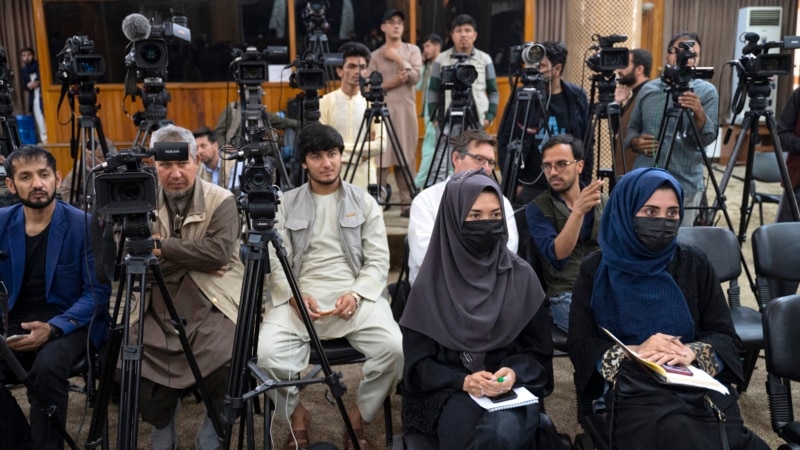 After Fleeing Taliban, Afghan Journalists Find Visa, Money Woes