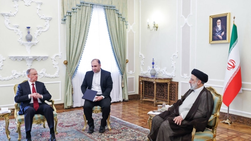 Putin Ally Meets Iran Leader as Moscow Deepens Tehran Ties 