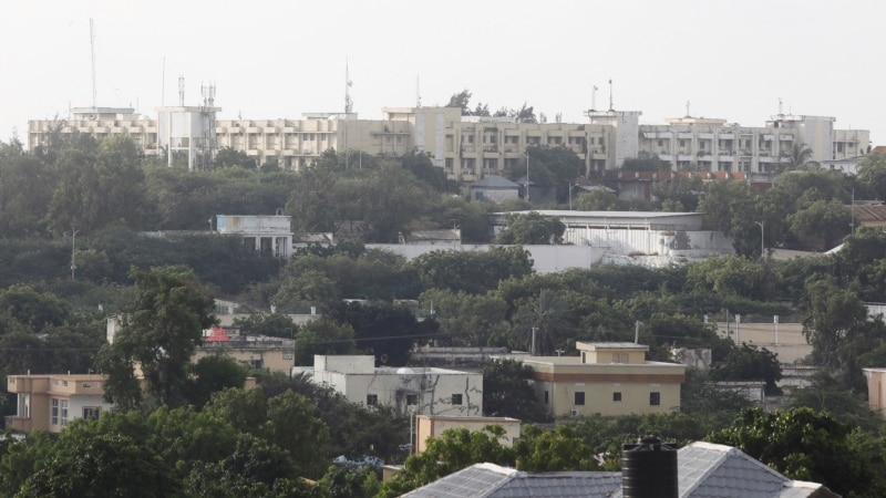 Al-Shabab Militants Holed Up in Mogadishu Hotel