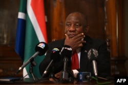 South Africa's Ruling Party Meets to Discuss President's 'Farmgate' Scandal