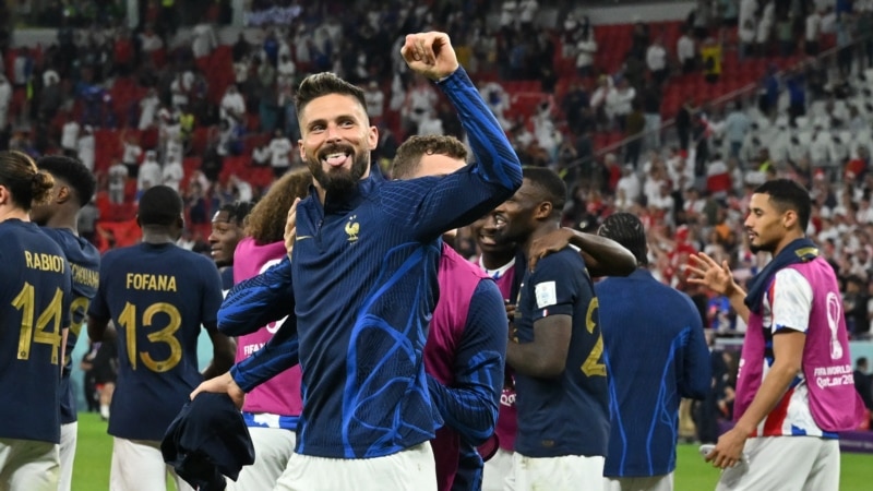 France Beats Poland to Reach World Cup Quarter-Finals 