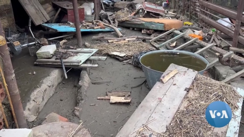 Mykolaiv Region Residents Deal with Flood Consequences 