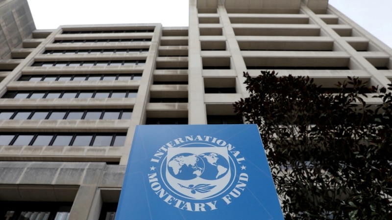 Pakistan Gets IMF Approval for Crucial Short-term $3 Billion Bailout Loan