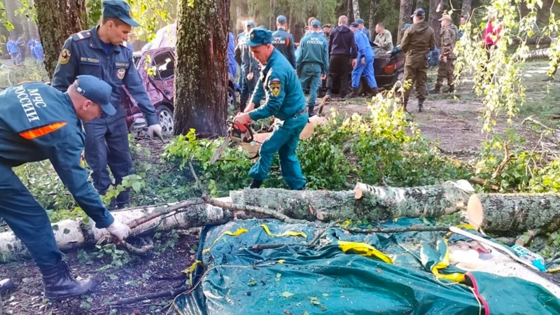 10 Die, Including 3 Children, as Strong Winds Hit Tourist Camp in Central Russia