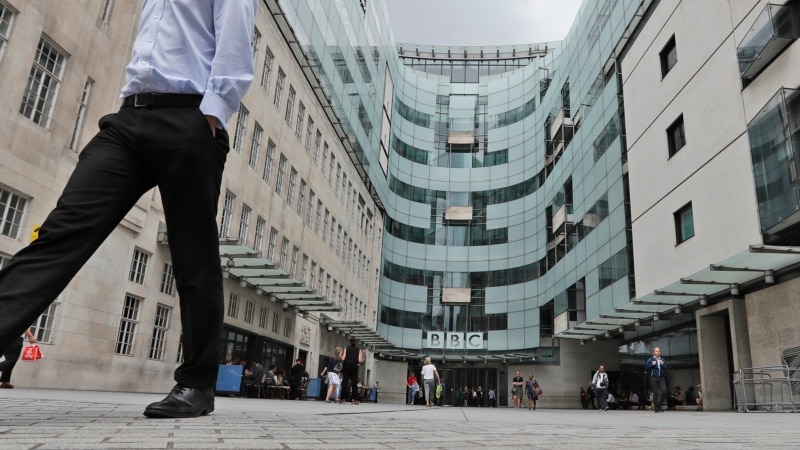 BBC Suspends Presenter Over Claims He Paid Teenager for Explicit Photos