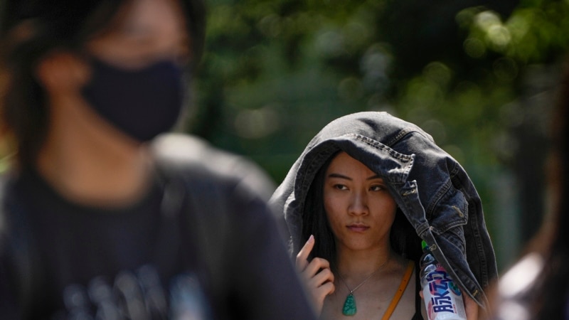 As China Struggles With Heat, Flooding and Drought, Employers Ordered to Limit Outdoor Work