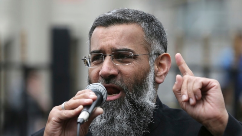 Radical British Preacher Anjem Choudary Charged in Terrorism Case 