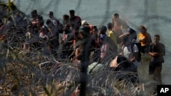 Texas City Sees Jump in Irregular Migrant Crossings