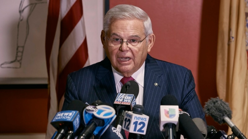 US Senator Menendez Pledges to Remain in Congress, Despite Graft Charges