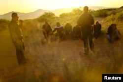 No Shade, No Water, Record Heat: More Migrants Die in US Desert