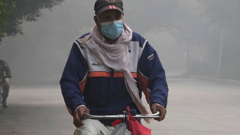 Mask Mandate in Pakistan’s Punjab Due to Smog  