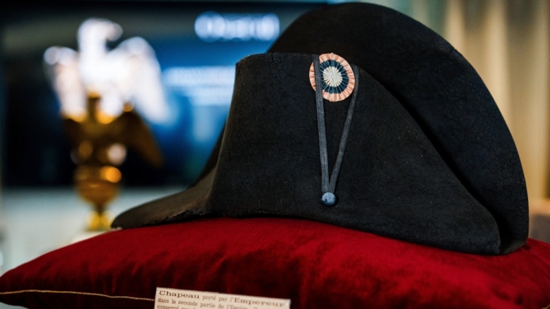 Napoleon's Hat Sells for Record Sum at French Auction 