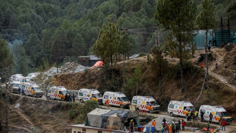   Rescuers Reach Trapped Miners in India