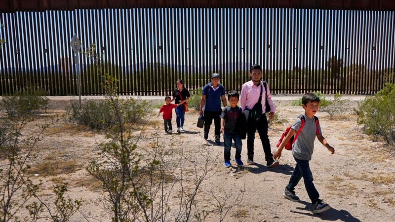 US Closing Remote Arizona Border Crossing, Citing Overwhelming Migrant Arrivals