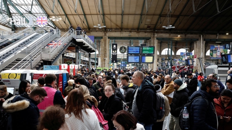 Eurostar Cancels Trains Due to Flooding, Stranding Travelers