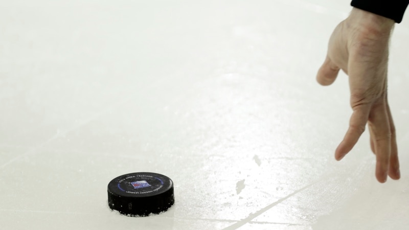 Canadian Boy Dies After Being Struck in Neck by Hockey Puck