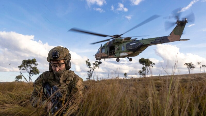 Campaigners Urge Australia to Send Unwanted Military Helicopters to Ukraine  