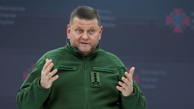 Ukrainian Soldiers React to Possible Dismissal of Top General