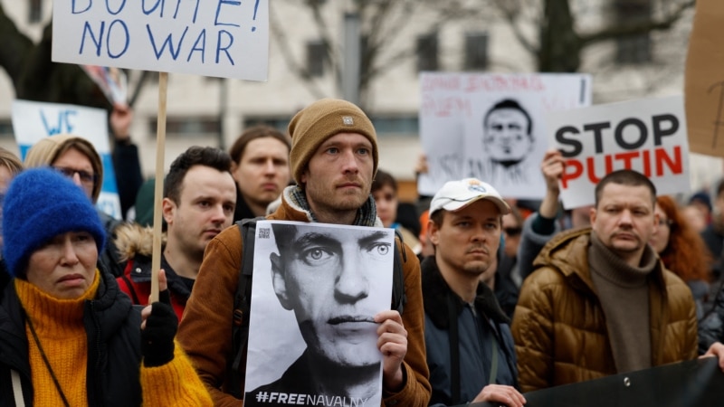 Navalny’s Death Reverberates Around the World 