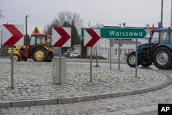 Polish Farmers Block Ukraine's Border as They Intensify Protests Against Non-EU Imports