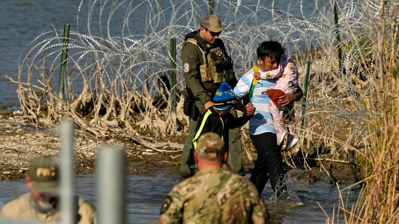 US Supreme Court Lets Texas Border Enforcement Law Take Effect