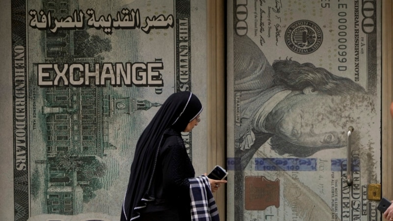 Struggling Egypt Receives Massive Influx of Investment, Loans