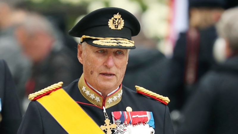 Norway's King Gets Pacemaker After Falling Ill on Vacation in Malaysia