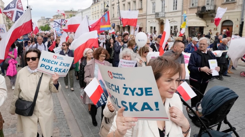 Polish abortion opponents march against steps to liberalize strict law  