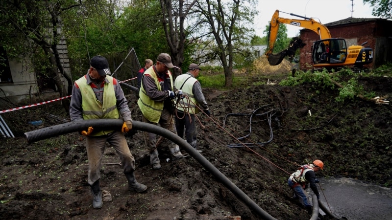 Russian drones set hotel ablaze in Ukrainian Black Sea city 