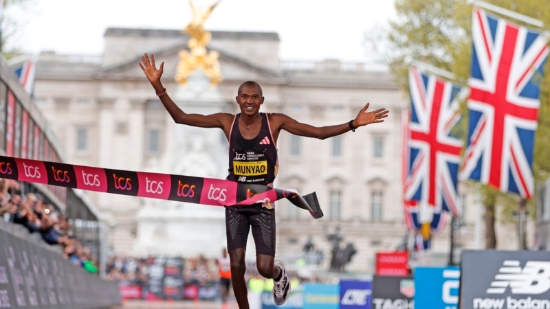 Mutiso Munyao gives Kenya another London Marathon win after tribute to Kiptum