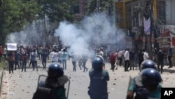 5 journalists killed, dozens injured covering Bangladesh protests