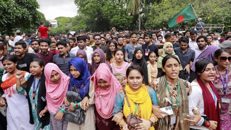 Bangladesh's interim leader says Hasina allies' resignations are legal