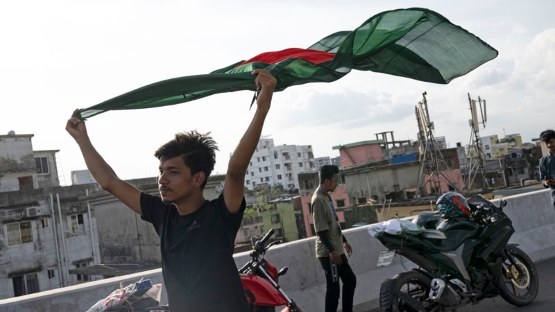 Chinese internet users praise Bangladesh protesters, military